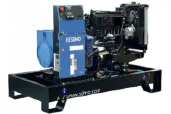 фотографія SDMO T33K - дизельний генератор 26 кВт відкритого типу фотографія SDMO T33K - дизельний генератор 26 кВт відкритого типу